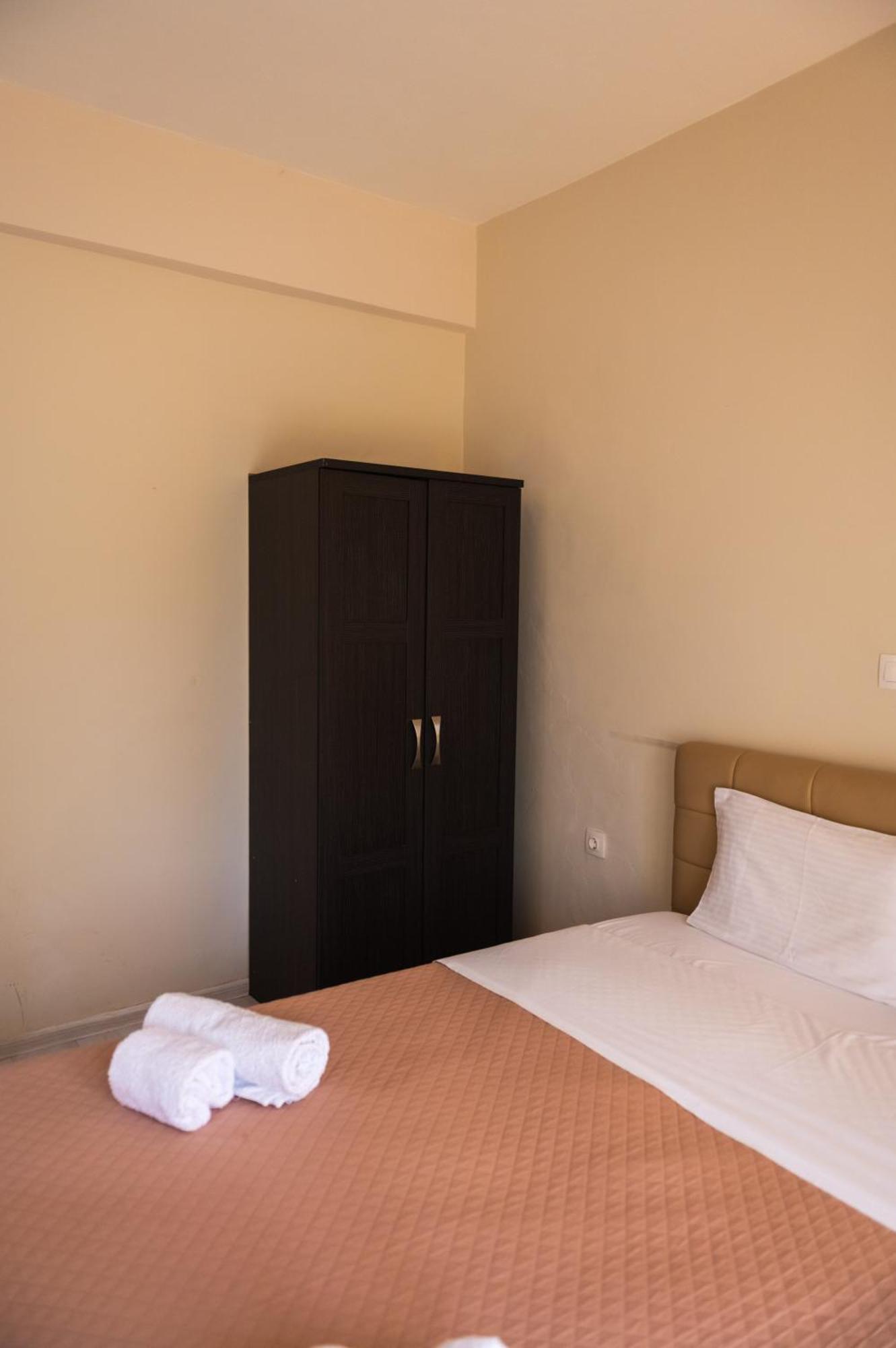 Central Luxurious Suite Near Lighthouse อเล็กซานโดรโพลิส ภายนอก รูปภาพ
