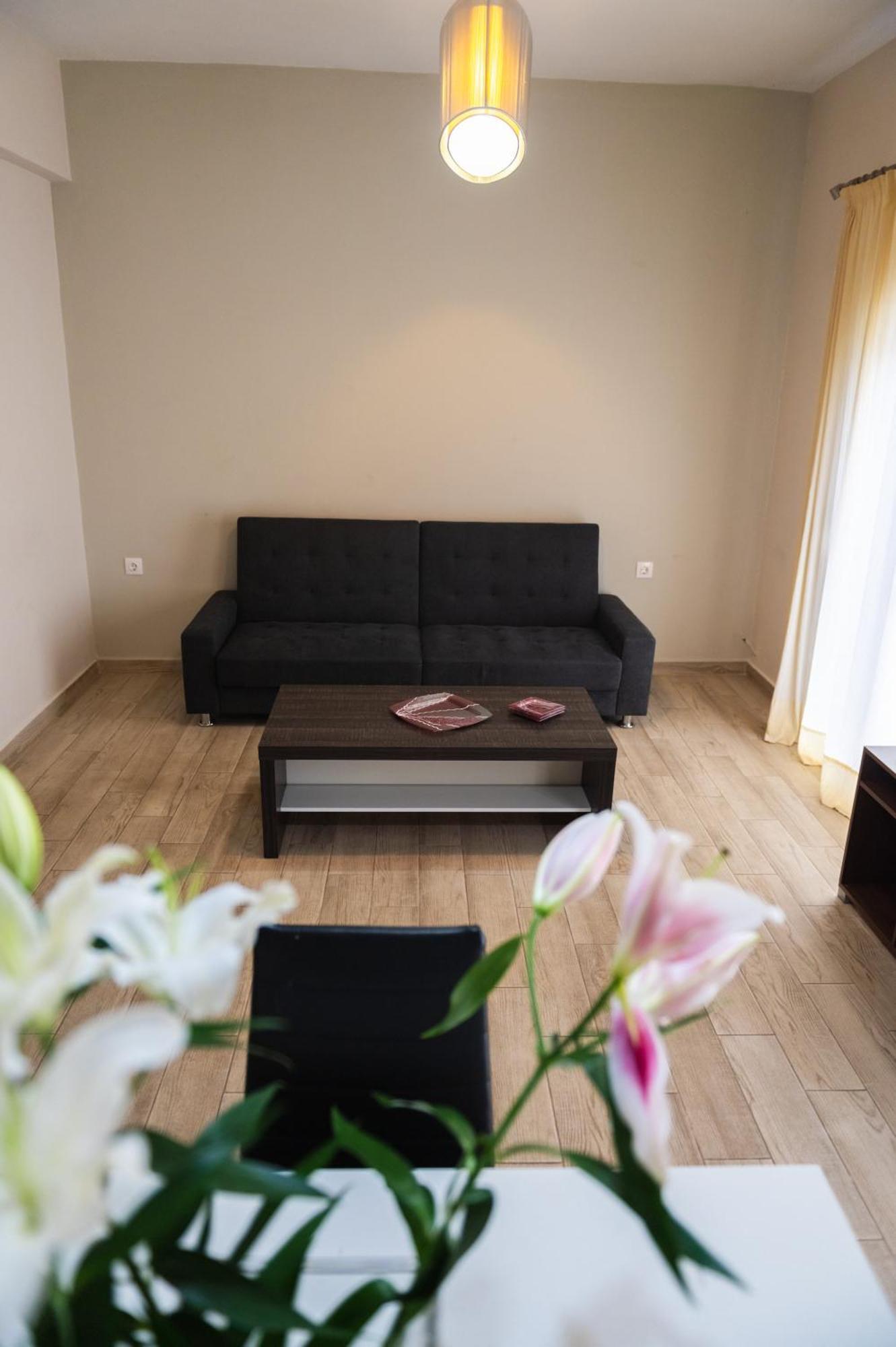 Central Luxurious Suite Near Lighthouse อเล็กซานโดรโพลิส ภายนอก รูปภาพ
