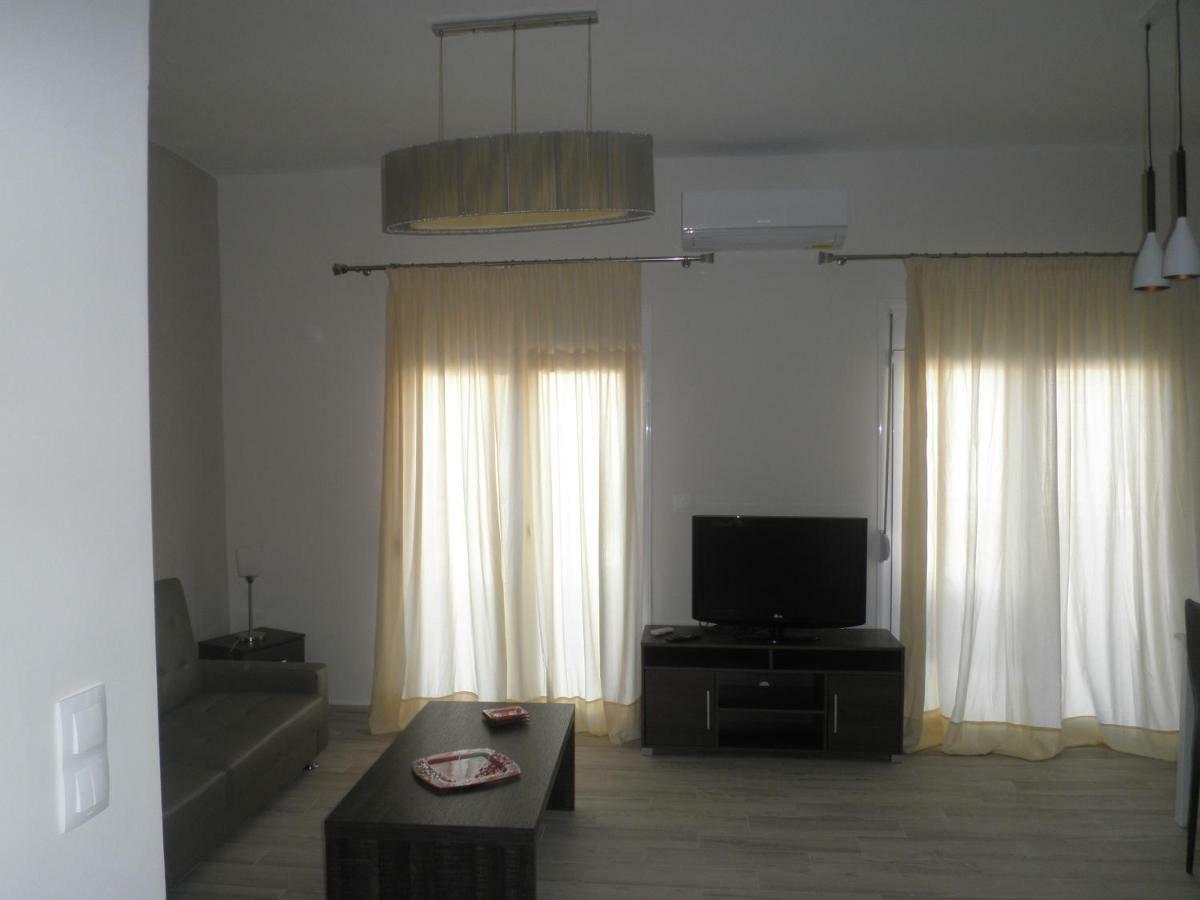 Central Luxurious Suite Near Lighthouse อเล็กซานโดรโพลิส ภายนอก รูปภาพ