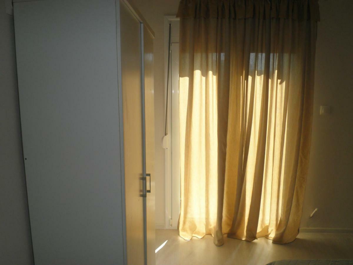 Central Luxurious Suite Near Lighthouse อเล็กซานโดรโพลิส ภายนอก รูปภาพ