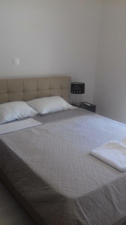 Central Luxurious Suite Near Lighthouse อเล็กซานโดรโพลิส ภายนอก รูปภาพ