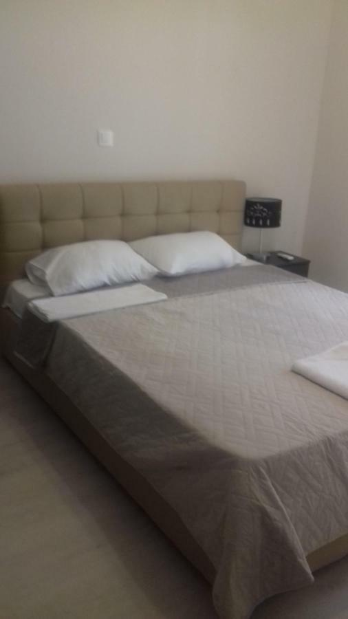 Central Luxurious Suite Near Lighthouse อเล็กซานโดรโพลิส ภายนอก รูปภาพ